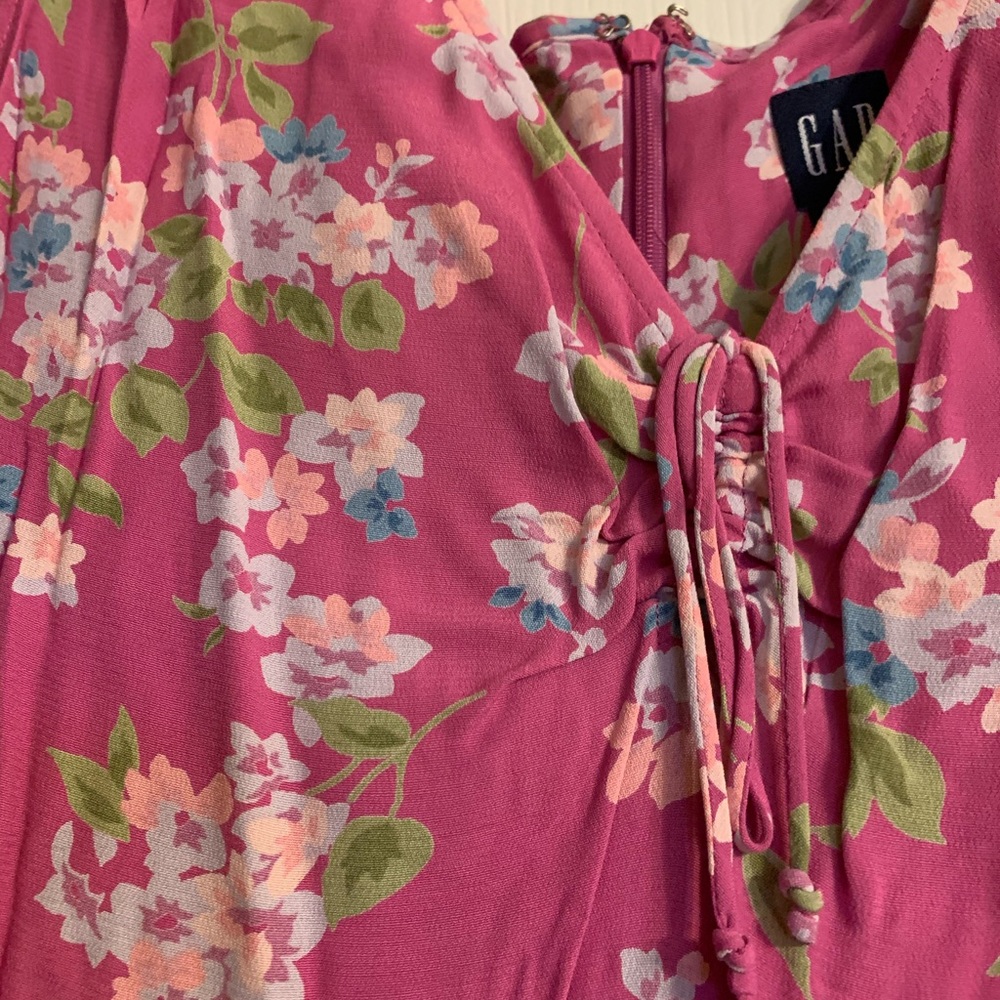 Cute pink gap dress - Picture 2 of 9